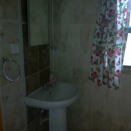 Quarto em Acomodações Particulares Ruzgar Gulu Bungalows Camping
